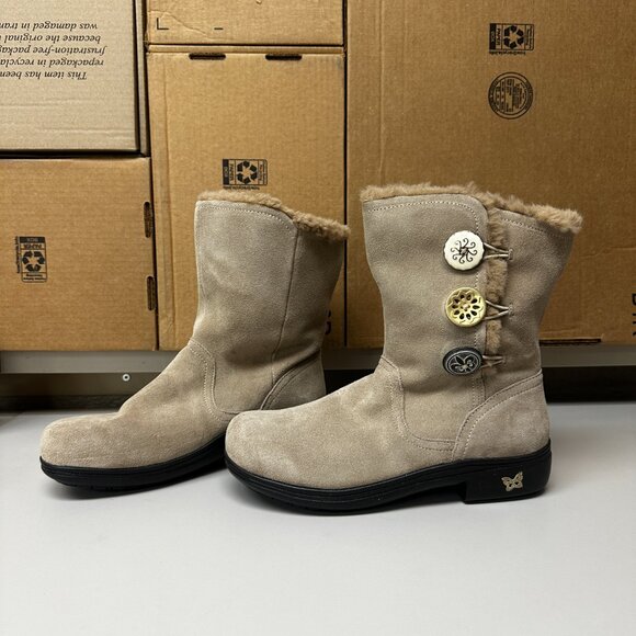 Alegria Nanook Sand Suede Boot - size 40 - Picture 3 of 5